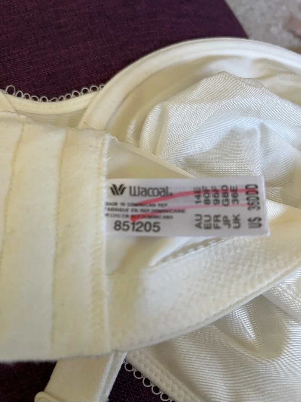 NWOT Wacoal Bodysuede Ultra Full-Figure Bra 851205 36DDD Ivory